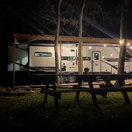 Cozy Rv Experience W/Pool+Spa Near Lake Conroe Willis Exterior foto